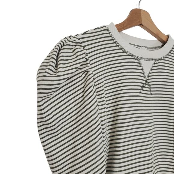 By the River | Puff Pleated Shoulder Striped Sweatshirt Regencycore - Picture 3 of 8